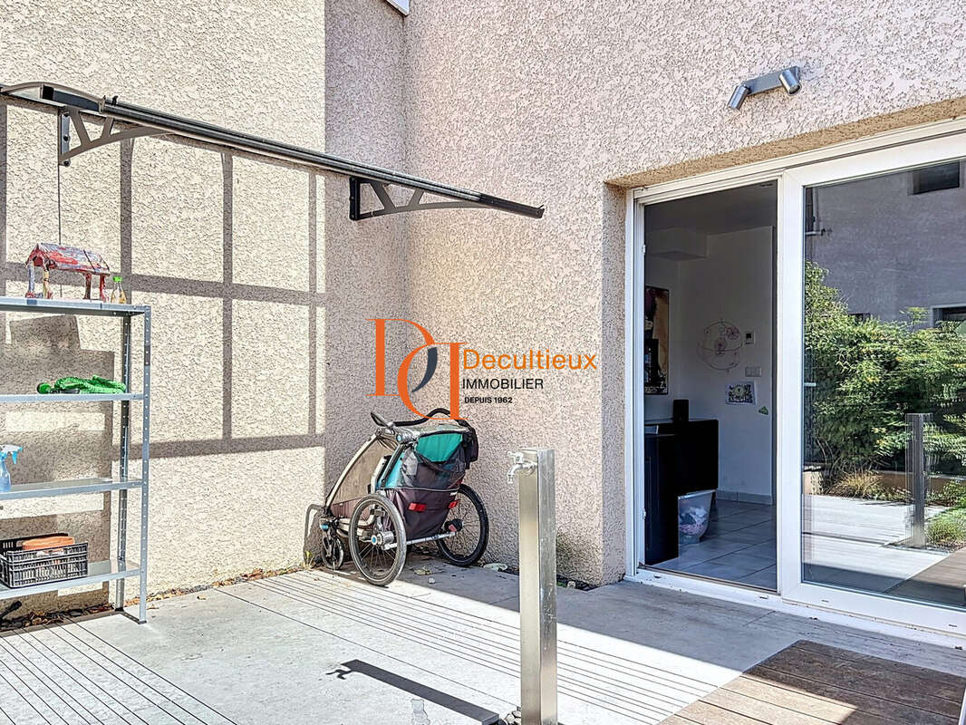 Maison à VAULX-EN-VELIN