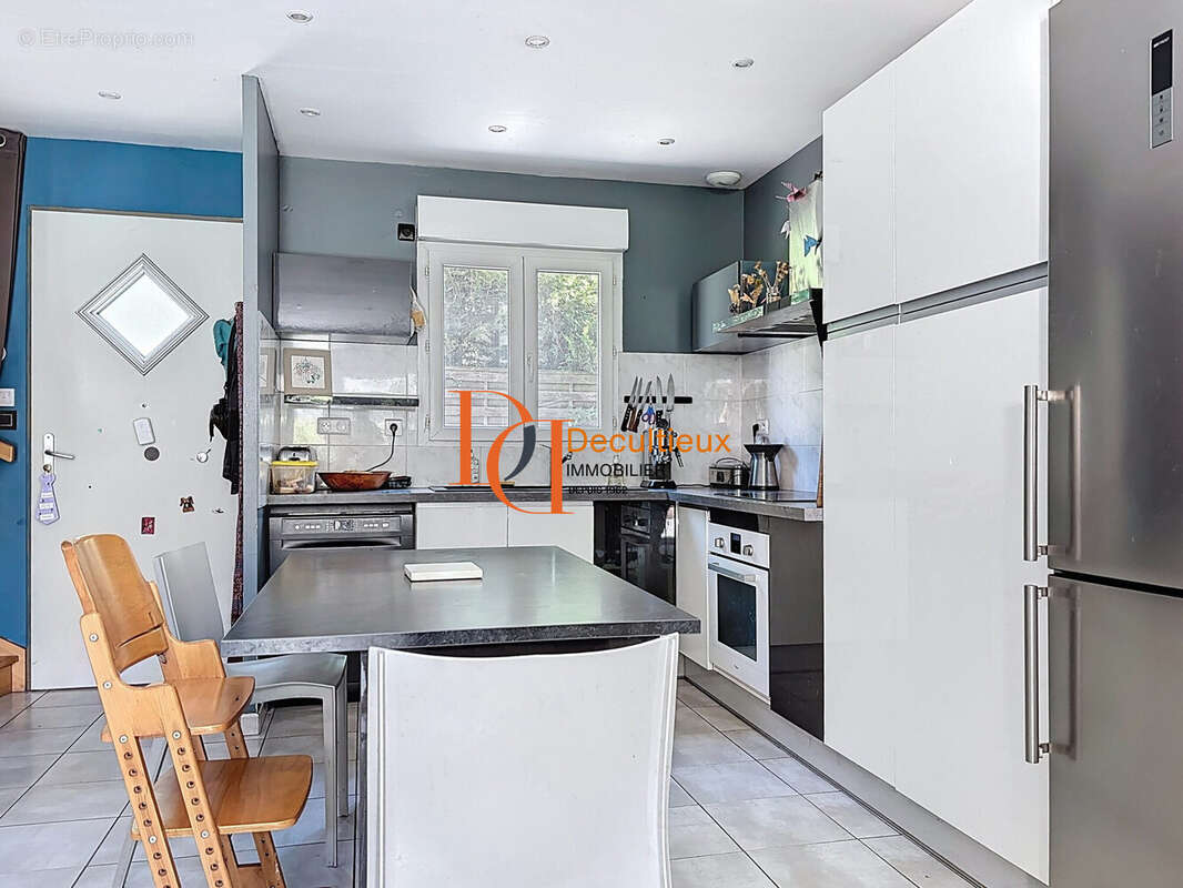 Maison à VAULX-EN-VELIN