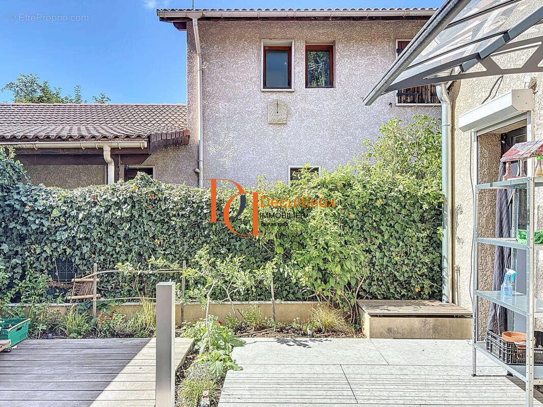 Maison à VAULX-EN-VELIN