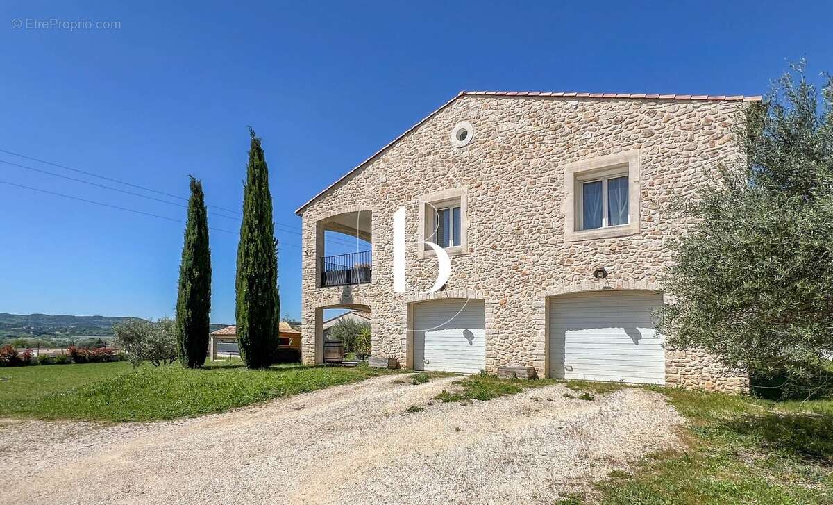 Maison à GOUDARGUES