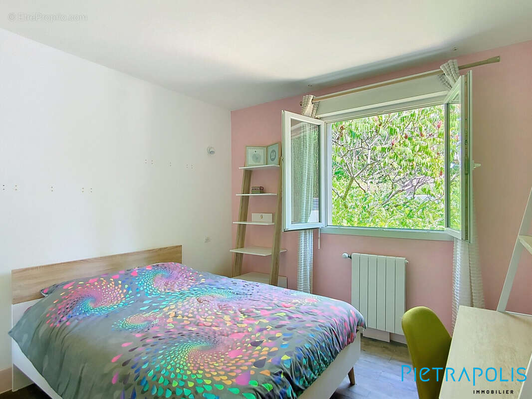 Maison à SAINT-HILAIRE-DE-BEAUVOIR