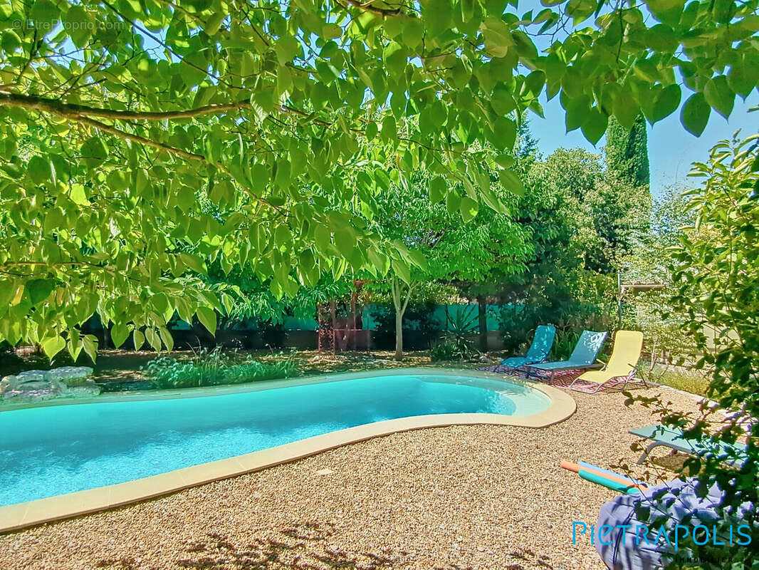 Maison à SAINT-HILAIRE-DE-BEAUVOIR