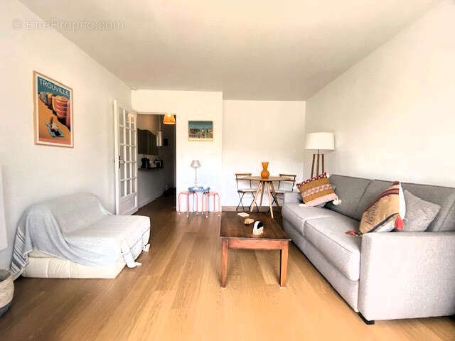 Appartement à TROUVILLE-SUR-MER