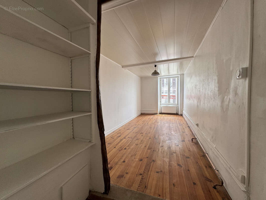 Appartement à RIVES