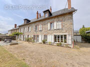 Maison à RUYNES-EN-MARGERIDE