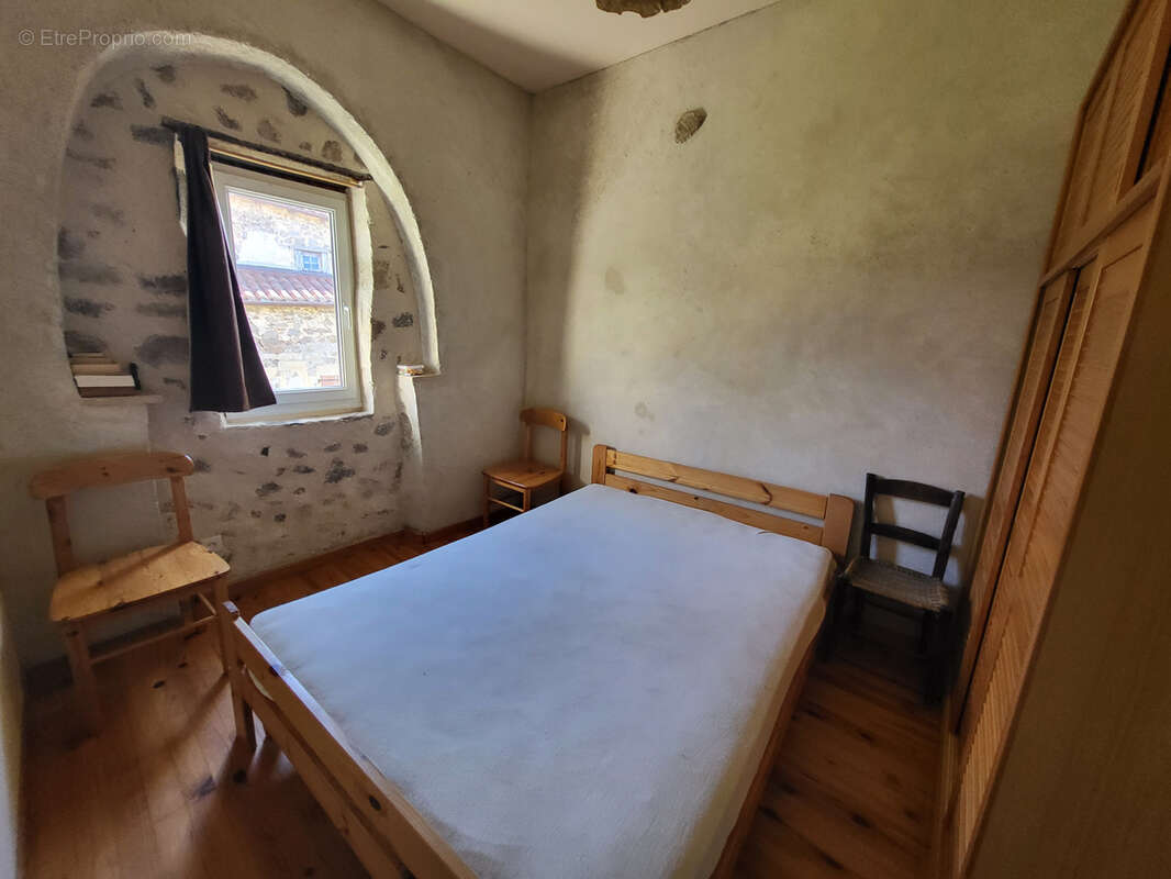 Maison à PEYRUSSE-LE-ROC