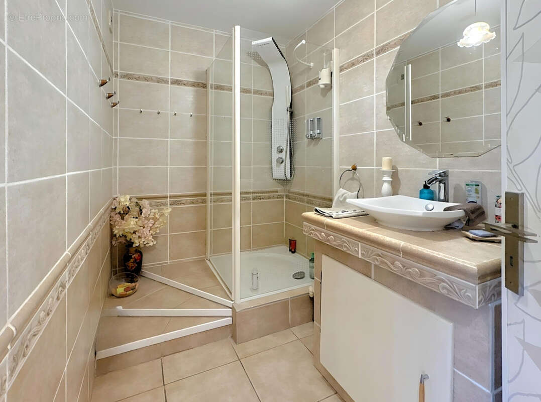 Appartement à MARSEILLE-12E