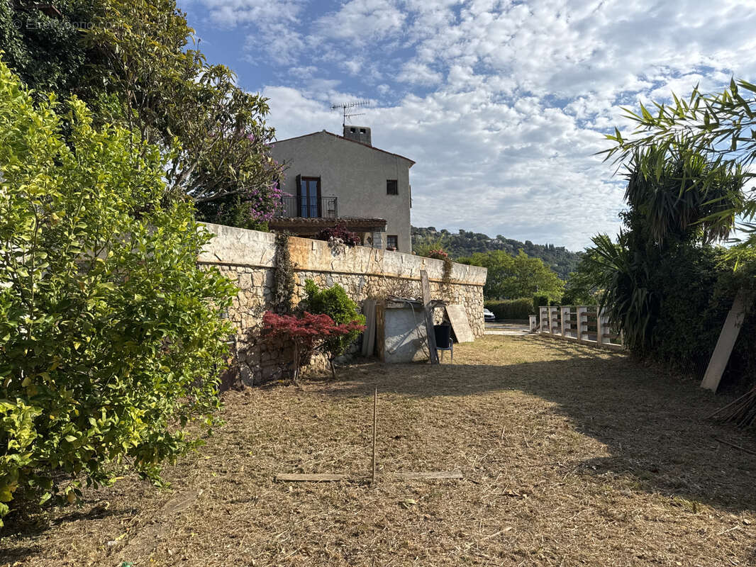 Maison à SAINT-JEANNET