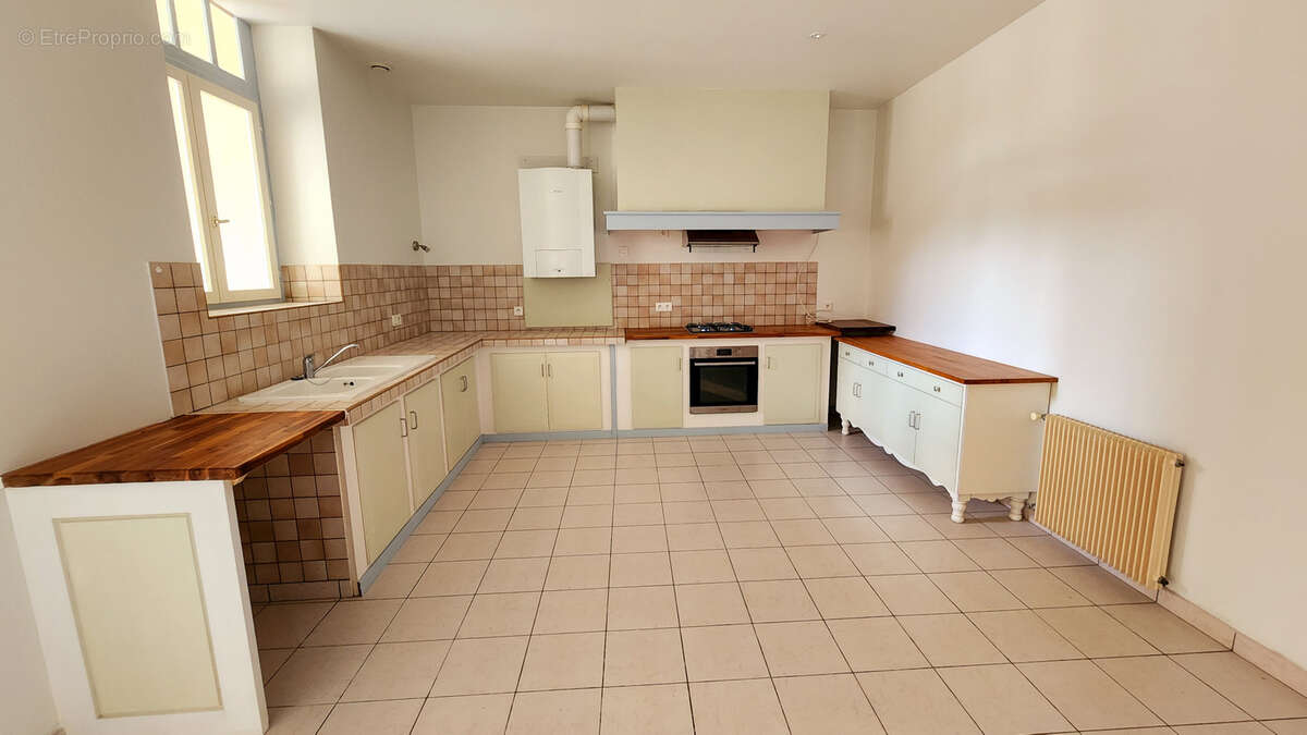 Maison à SAINTE-BAZEILLE