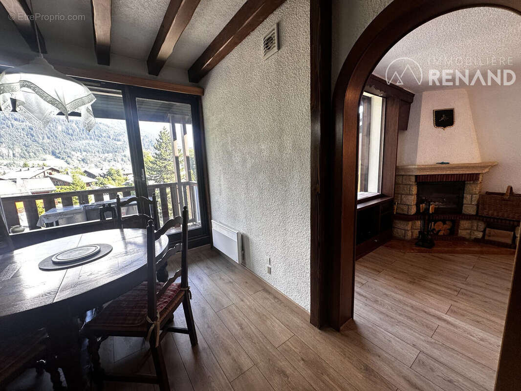 accès salon - Appartement à CLUSES