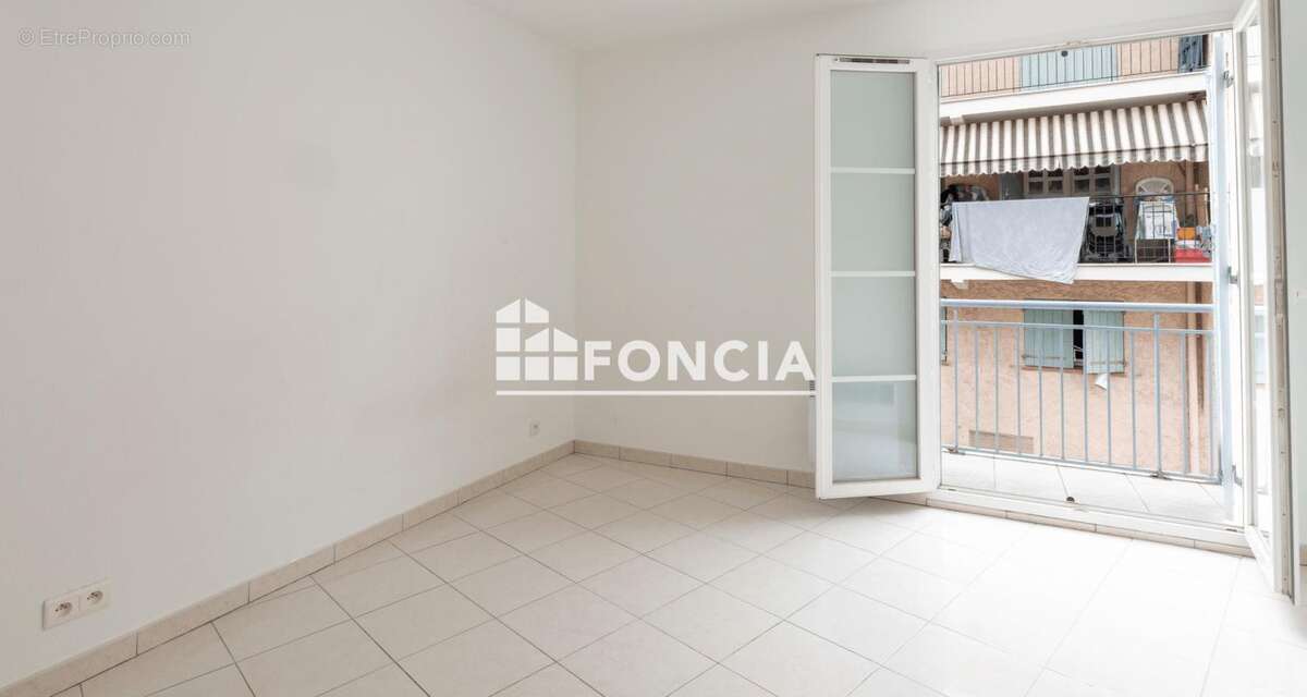 Appartement à VALLAURIS