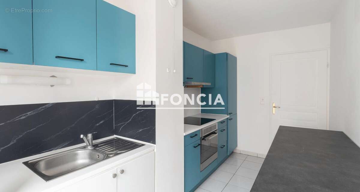 Appartement à VALLAURIS