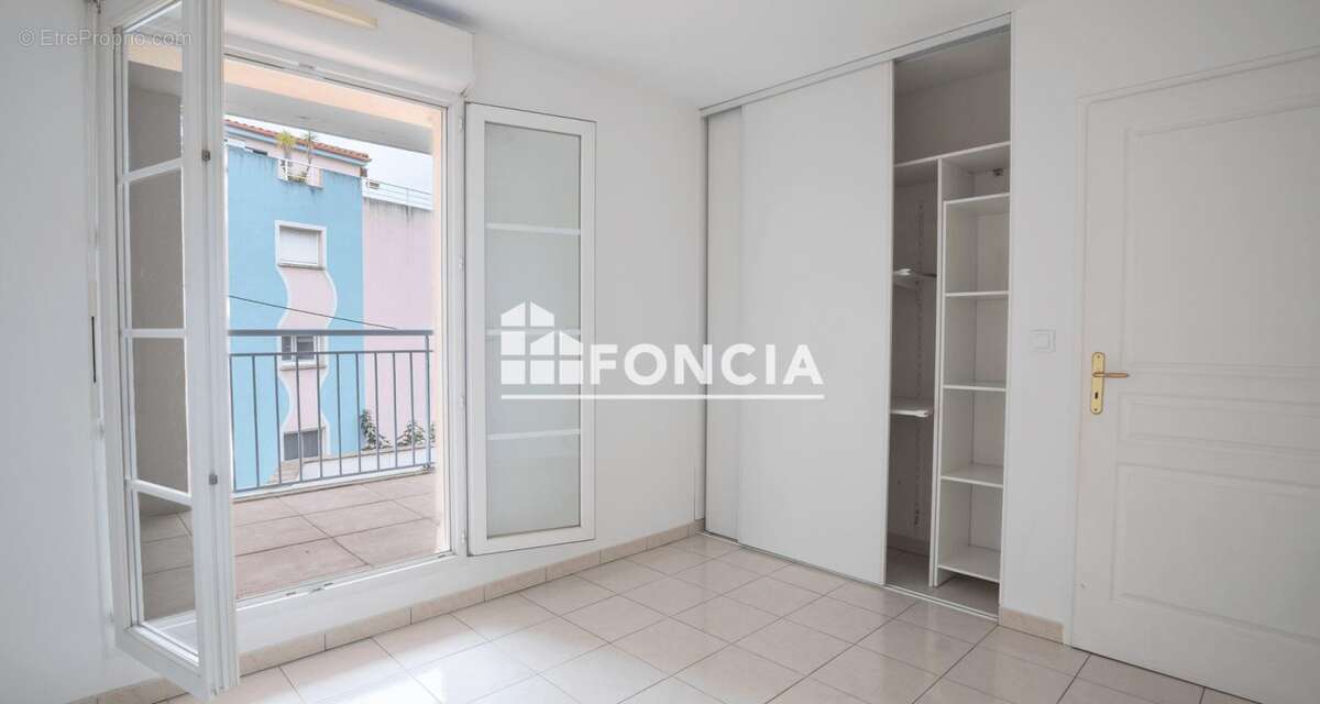 Appartement à VALLAURIS