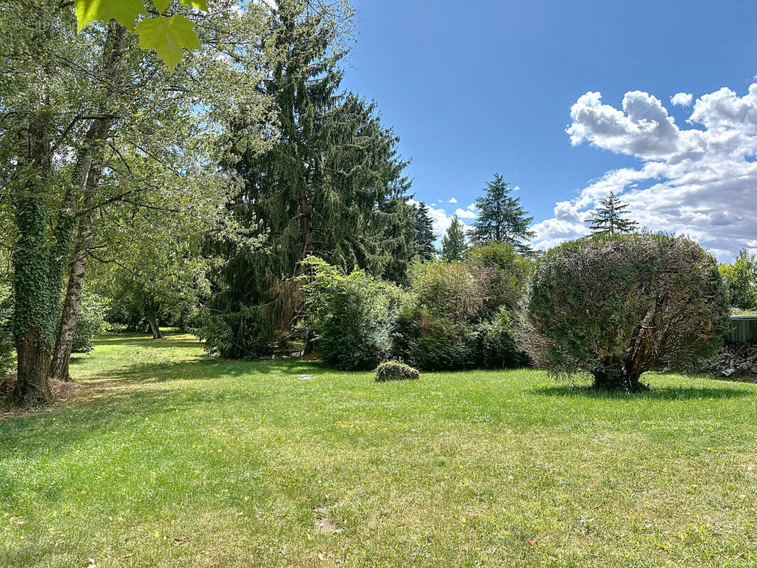 Maison à LA TOUR-DU-PIN