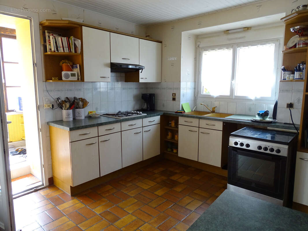 Maison à POINCON-LES-LARREY