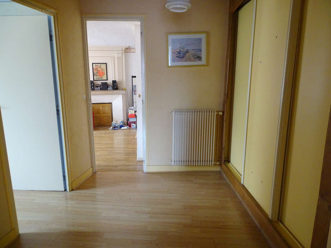 Maison à POINCON-LES-LARREY