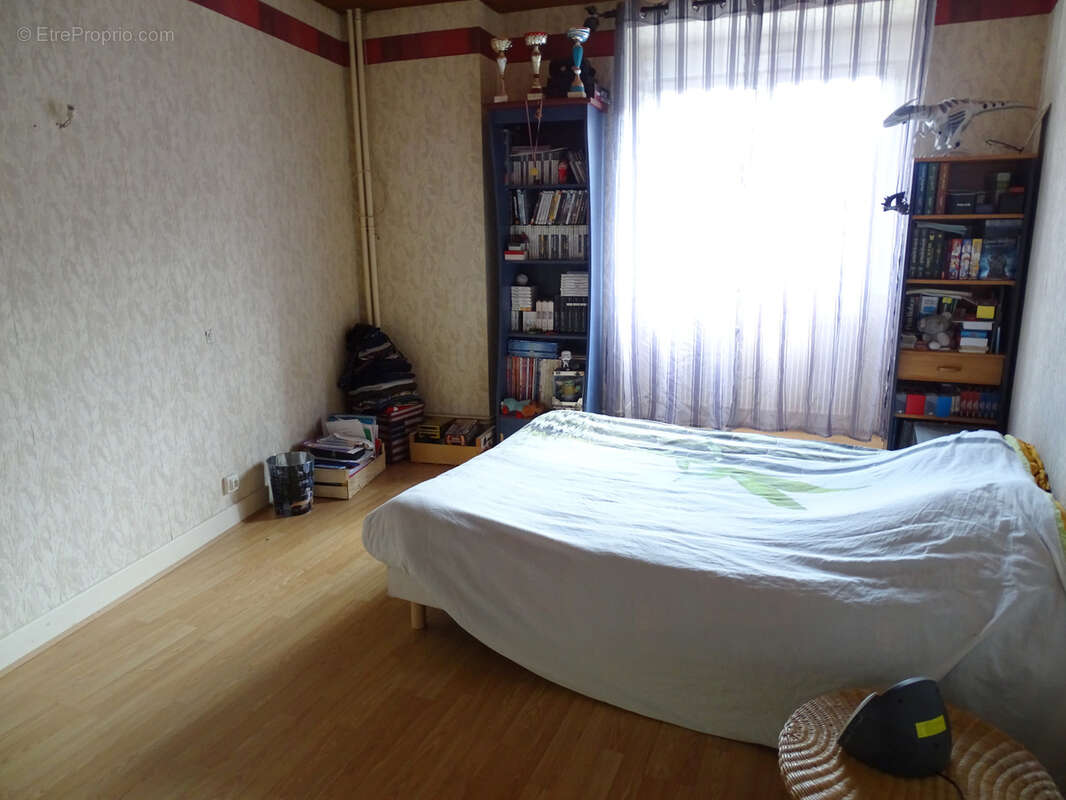 Maison à POINCON-LES-LARREY