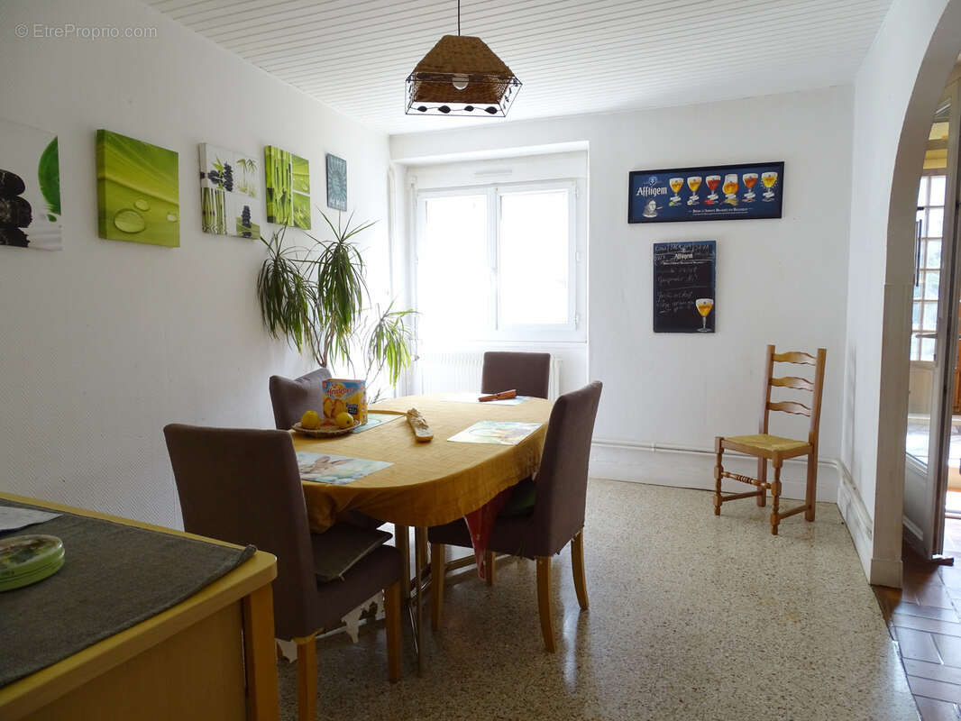 Maison à POINCON-LES-LARREY