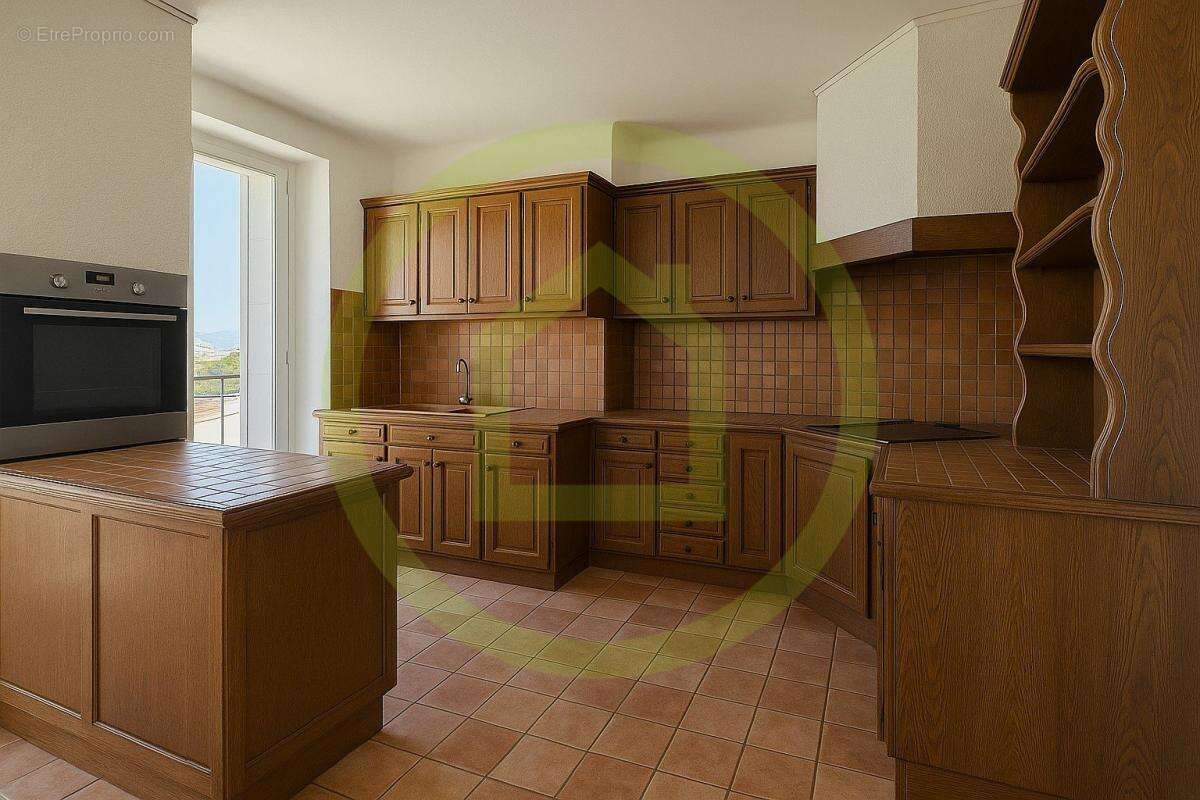 Appartement à MARSEILLE-5E