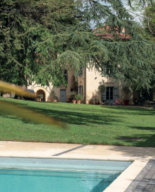 Appartement à CURIS-AU-MONT-D&#039;OR