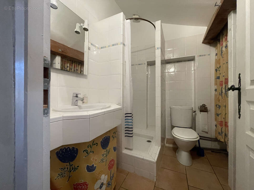 Maison à MONTPEYROUX