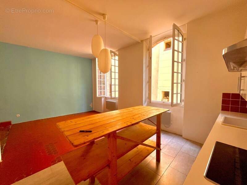Appartement à MARSEILLE-2E