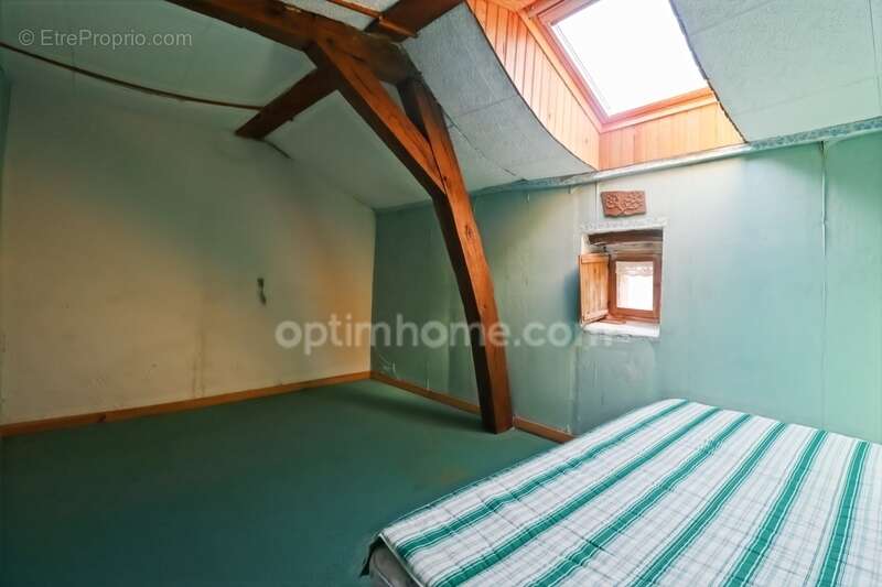 Maison à DOMPIERRE-LES-EGLISES