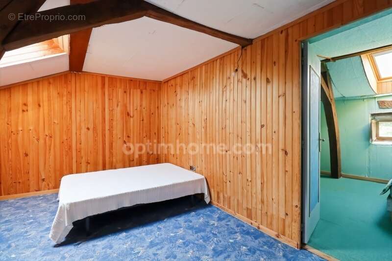 Maison à DOMPIERRE-LES-EGLISES