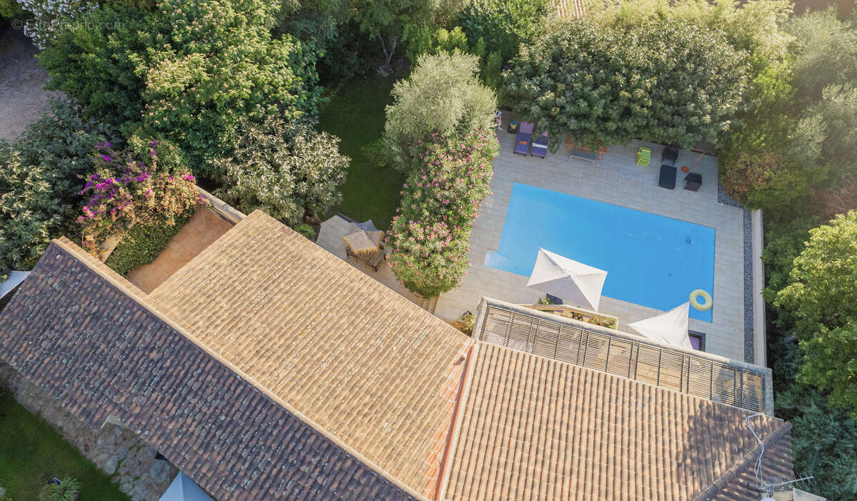 Maison à PORTO-VECCHIO