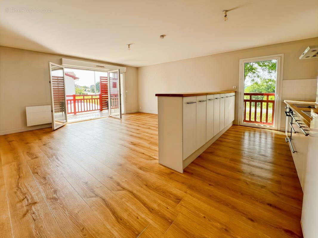 Appartement à LARRESSORE