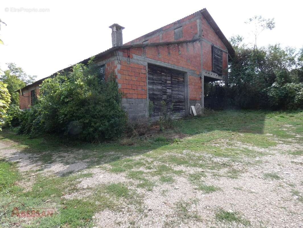 Commerce à CORDES-SUR-CIEL