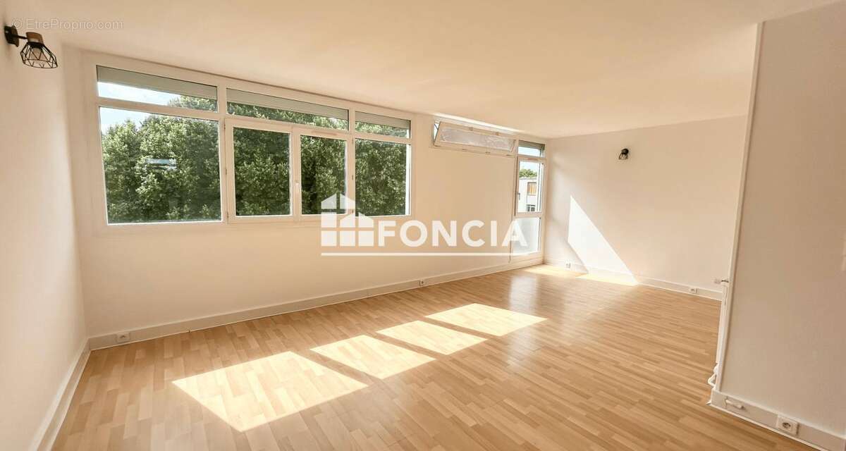 Appartement à MAISONS-LAFFITTE