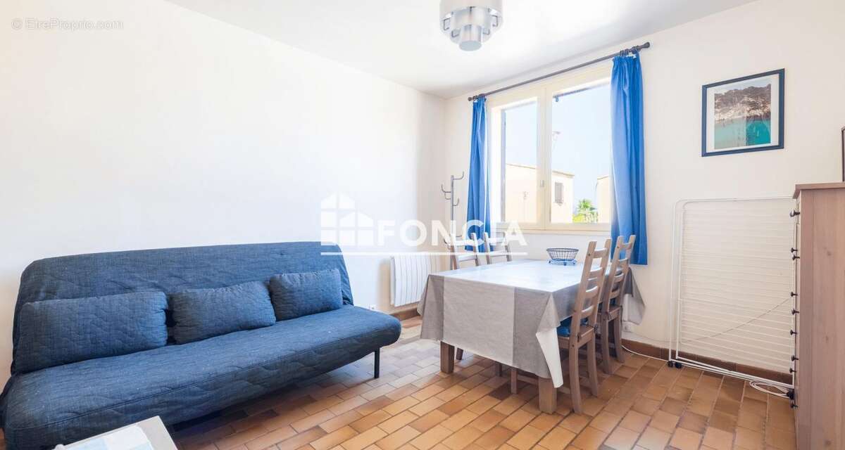 Appartement à SIX-FOURS-LES-PLAGES