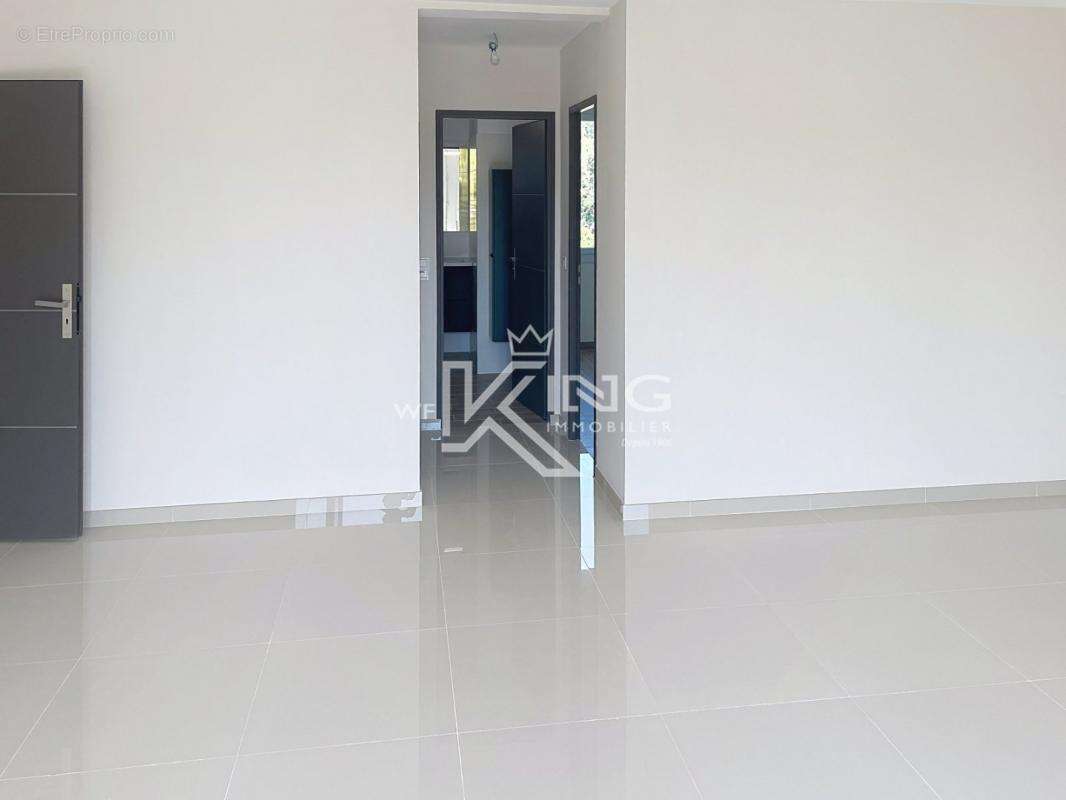 Appartement à FREJUS