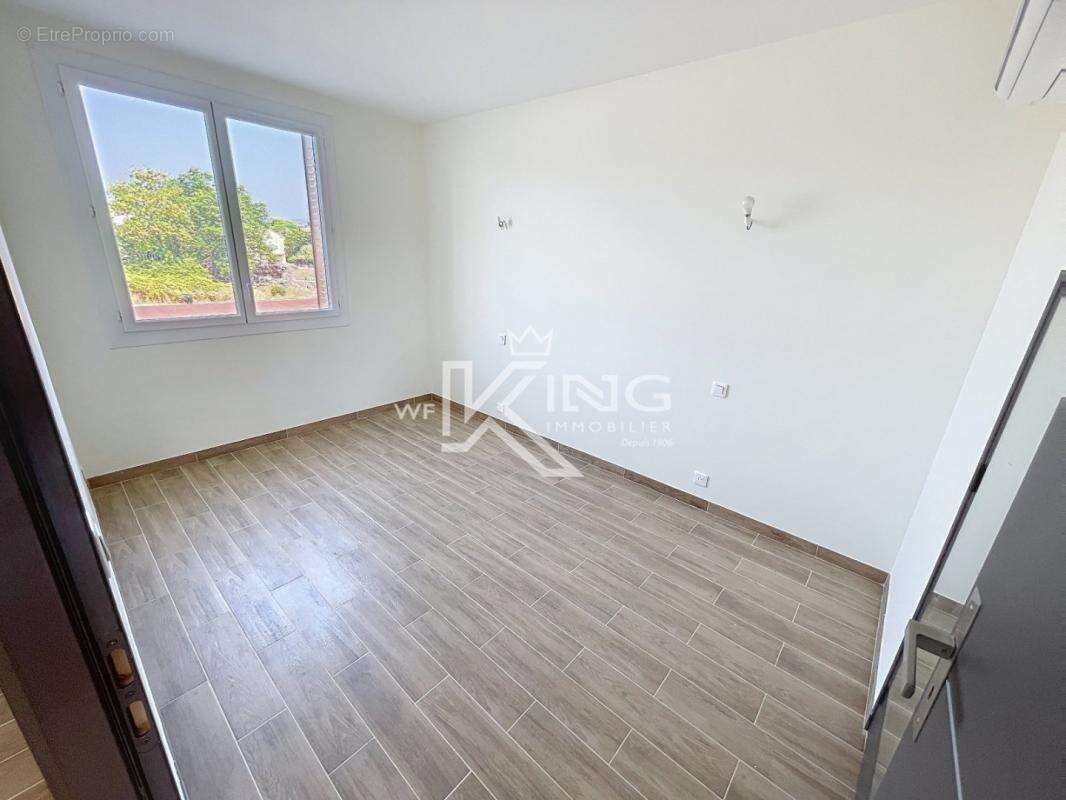 Appartement à FREJUS
