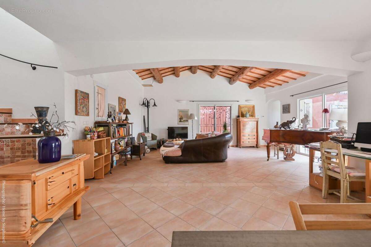 Maison à LA CADIERE-D'AZUR