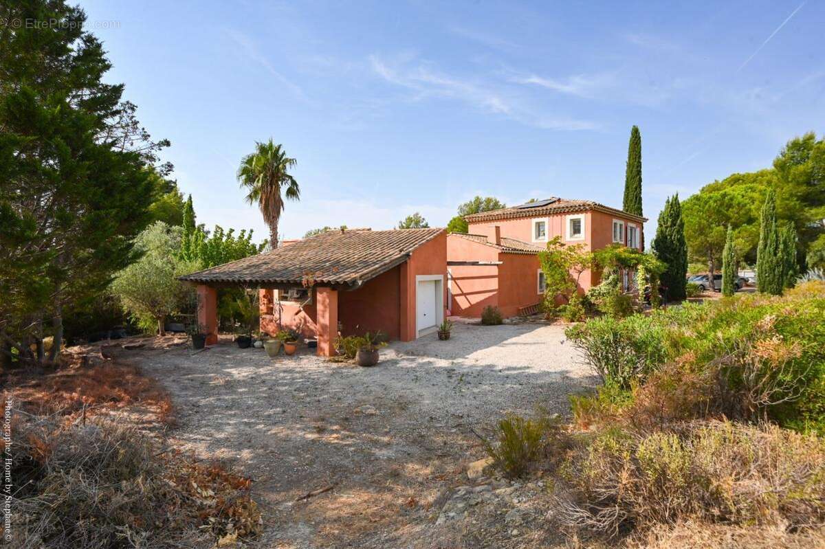 Maison à LA CADIERE-D'AZUR