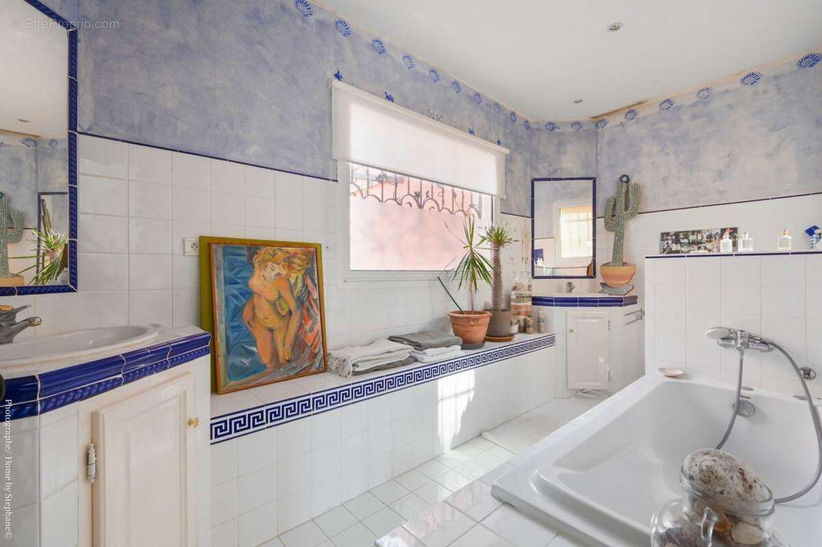 Maison à LA CADIERE-D'AZUR