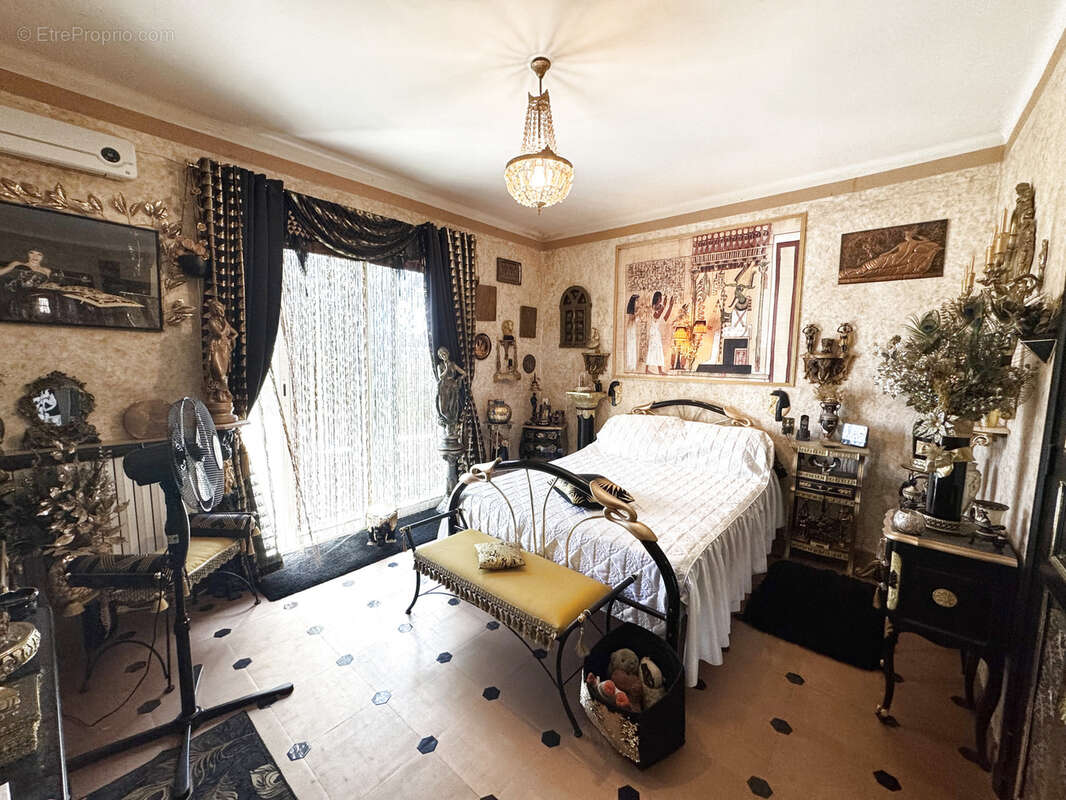 Maison à BESSE-SUR-ISSOLE