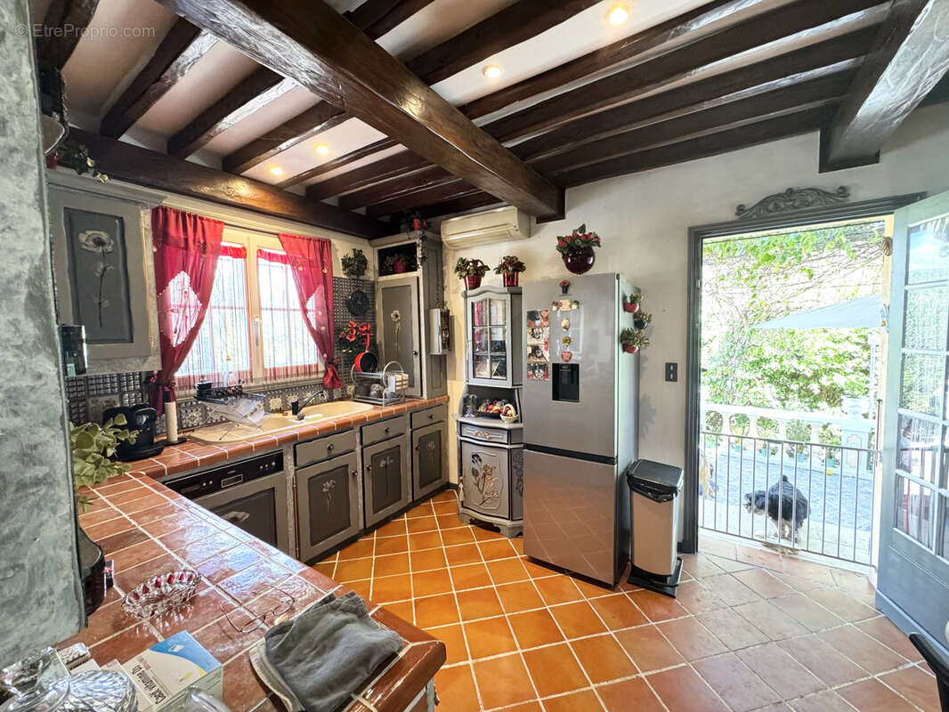 Maison à BESSE-SUR-ISSOLE