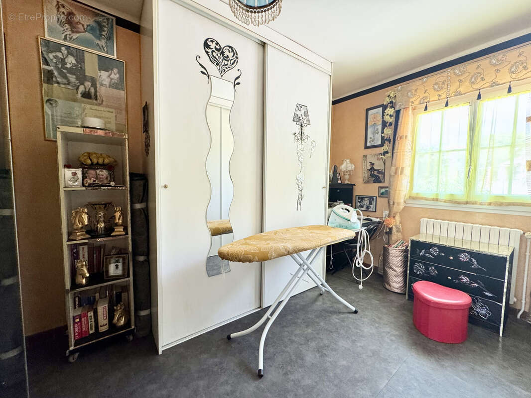 Maison à BESSE-SUR-ISSOLE