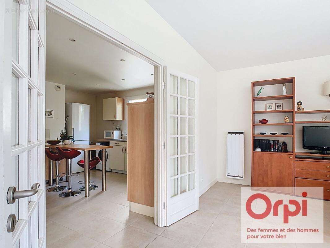 Appartement à ISSY-LES-MOULINEAUX