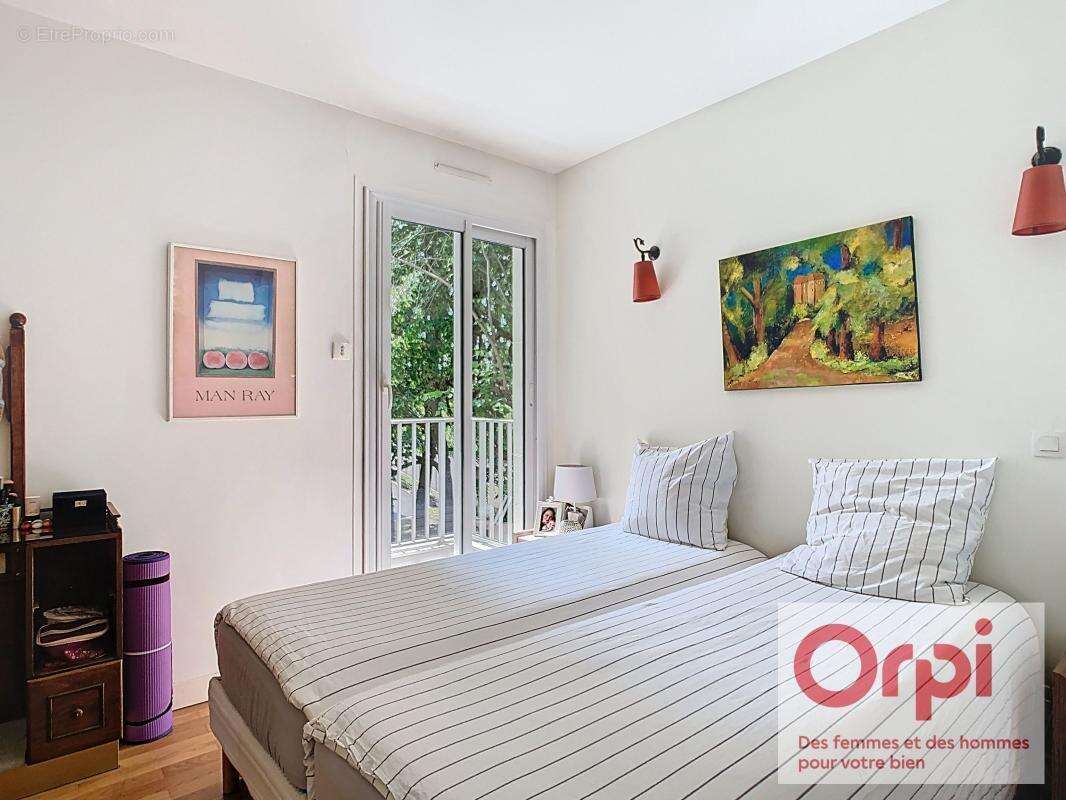 Appartement à ISSY-LES-MOULINEAUX