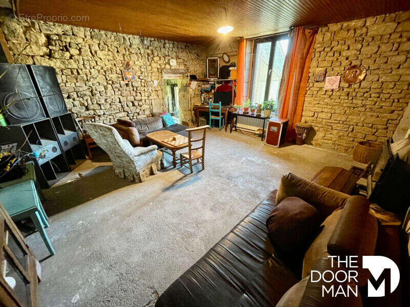 Maison à COIFFY-LE-BAS