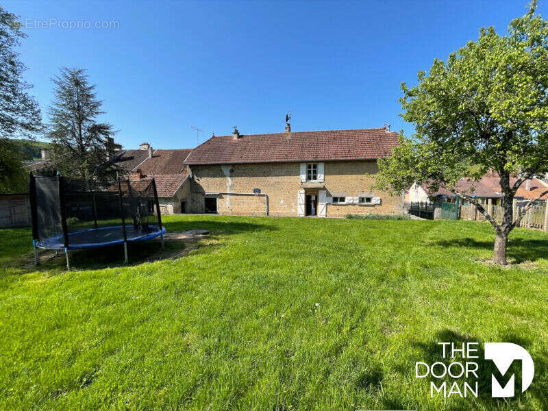 Maison à COIFFY-LE-BAS