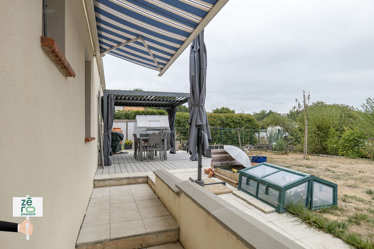 Maison à MOUTIERS-LES-MAUXFAITS