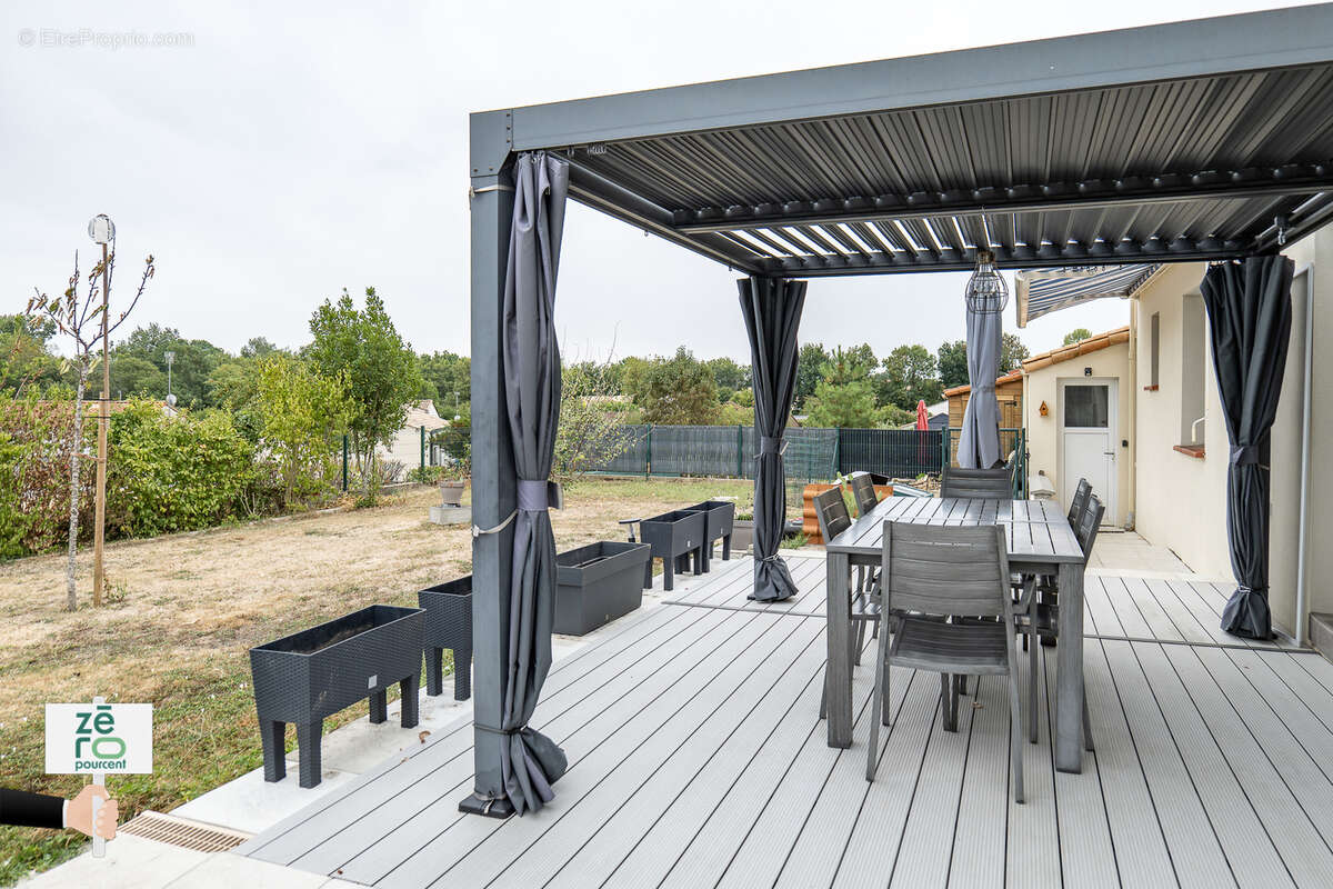 Maison à MOUTIERS-LES-MAUXFAITS