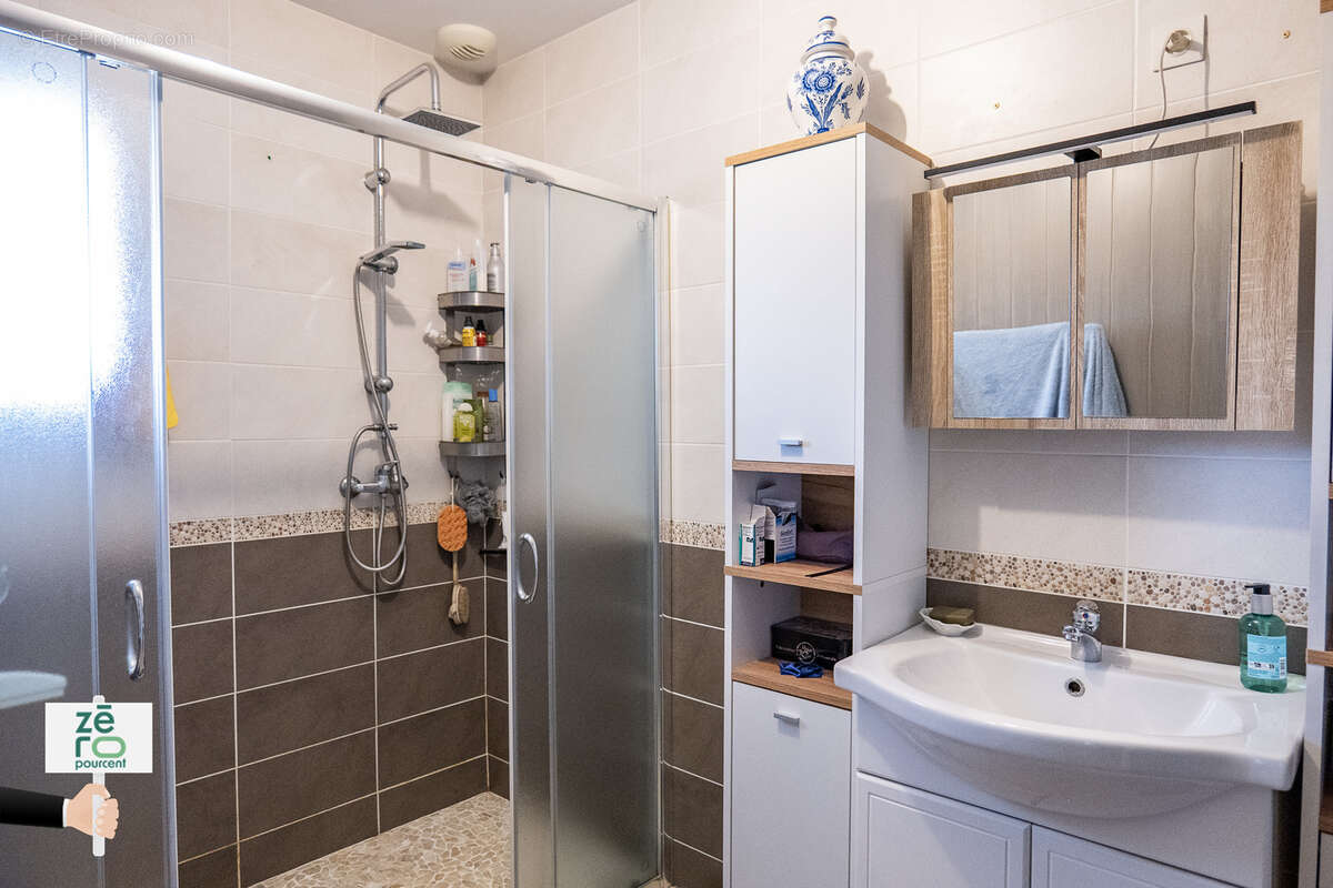 Maison à MOUTIERS-LES-MAUXFAITS