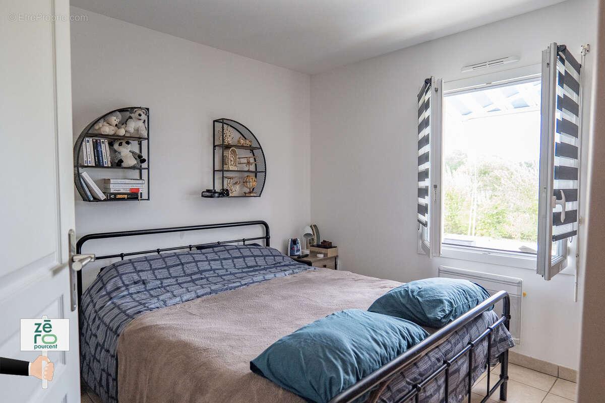 Maison à MOUTIERS-LES-MAUXFAITS