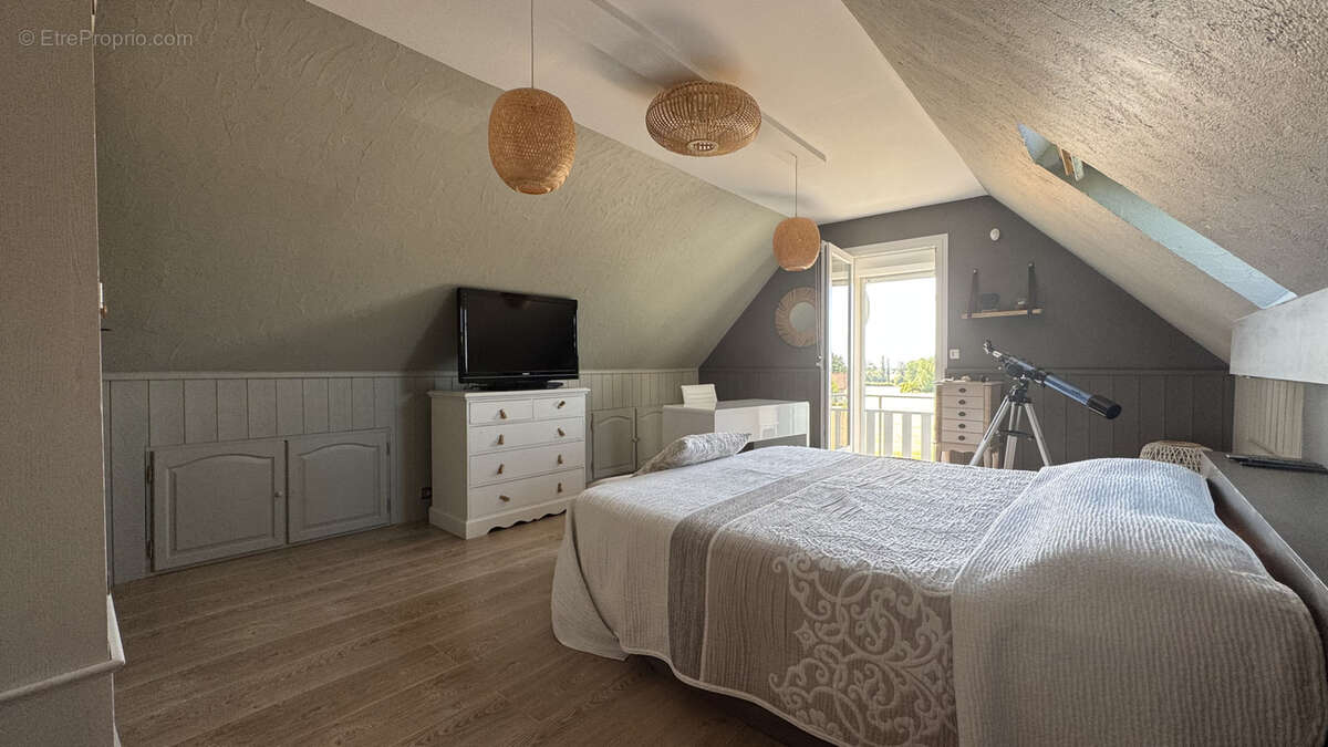 Maison à FRESNICOURT-LE-DOLMEN